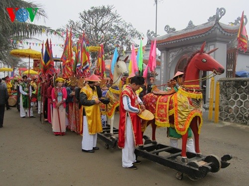 Festival honours royal court mandarin  - ảnh 4